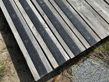 Halkskyddslist Antislip SVART 50x1000mm Förborrad Idun SafeStep